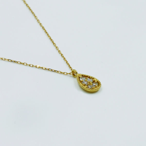 NE0944Y-B Pear-Shaped Diamond Necklace in Yellow Gold - Side View